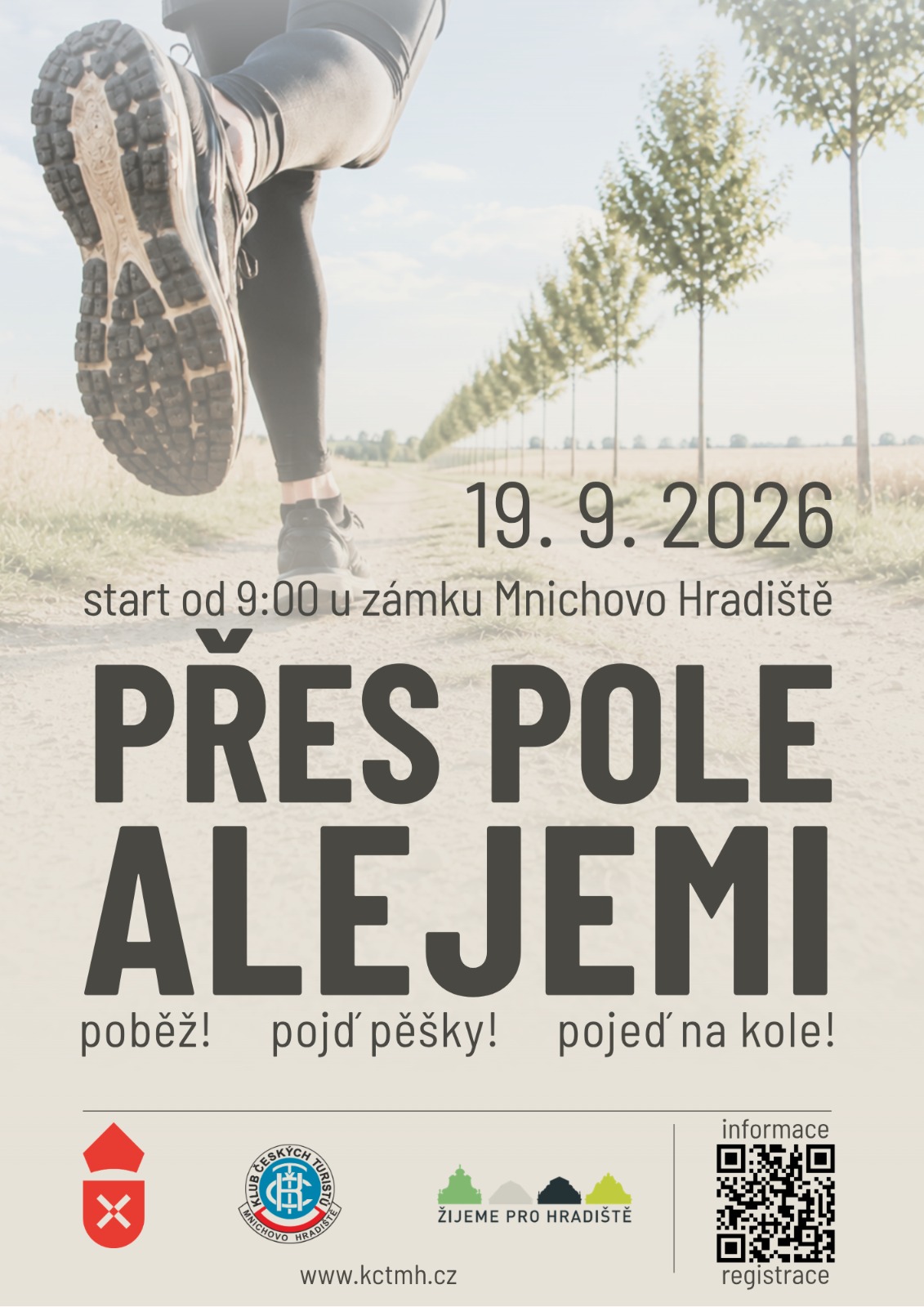 Přes pole alejemi