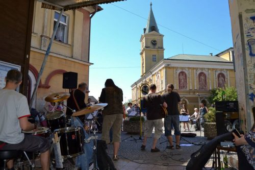 10462946_400626390075146_2280374839982948167_n